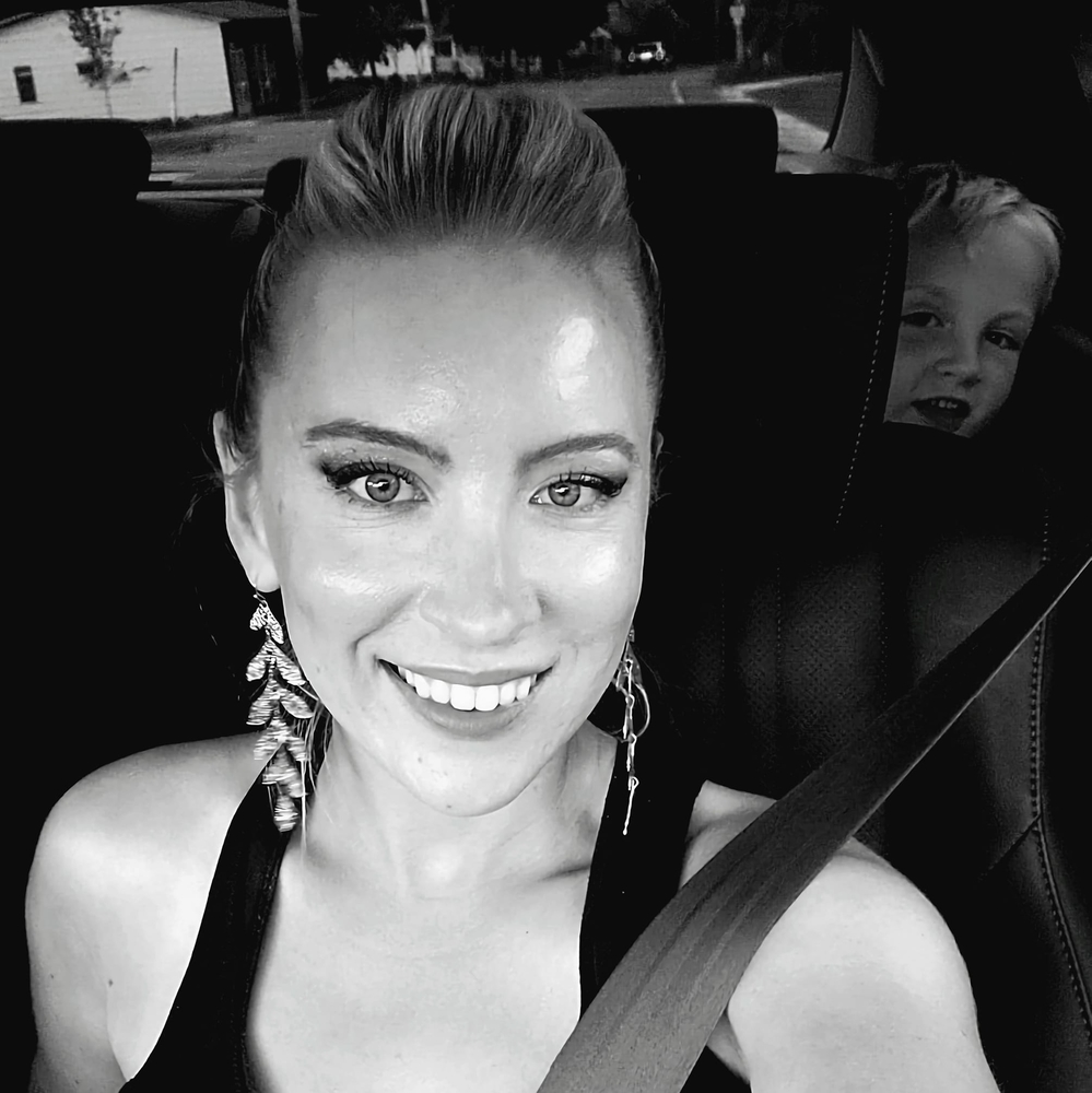 Meet your Posher, Sara